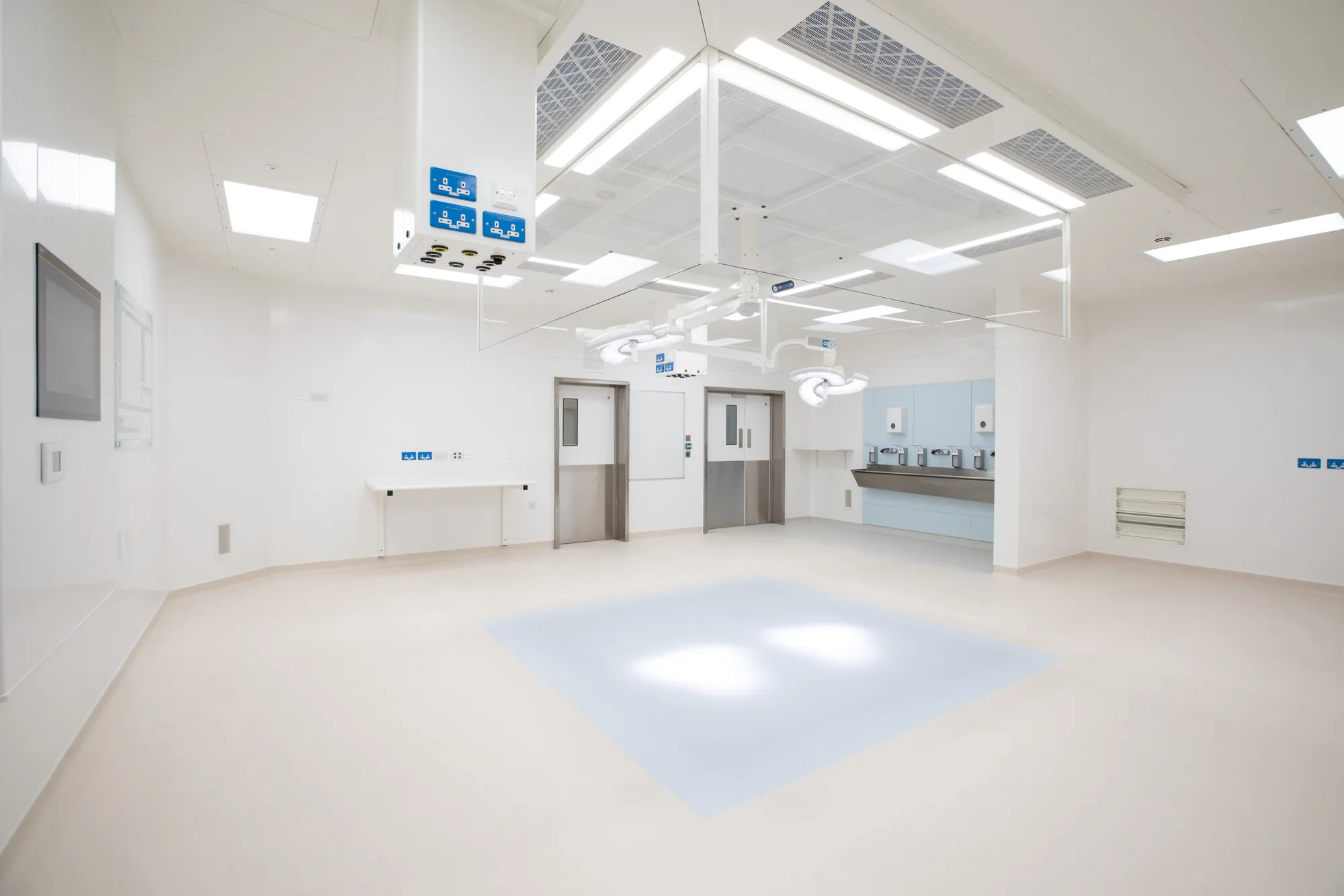 ModuleCo Operating Theatre Suite Image The Park Hospital Image