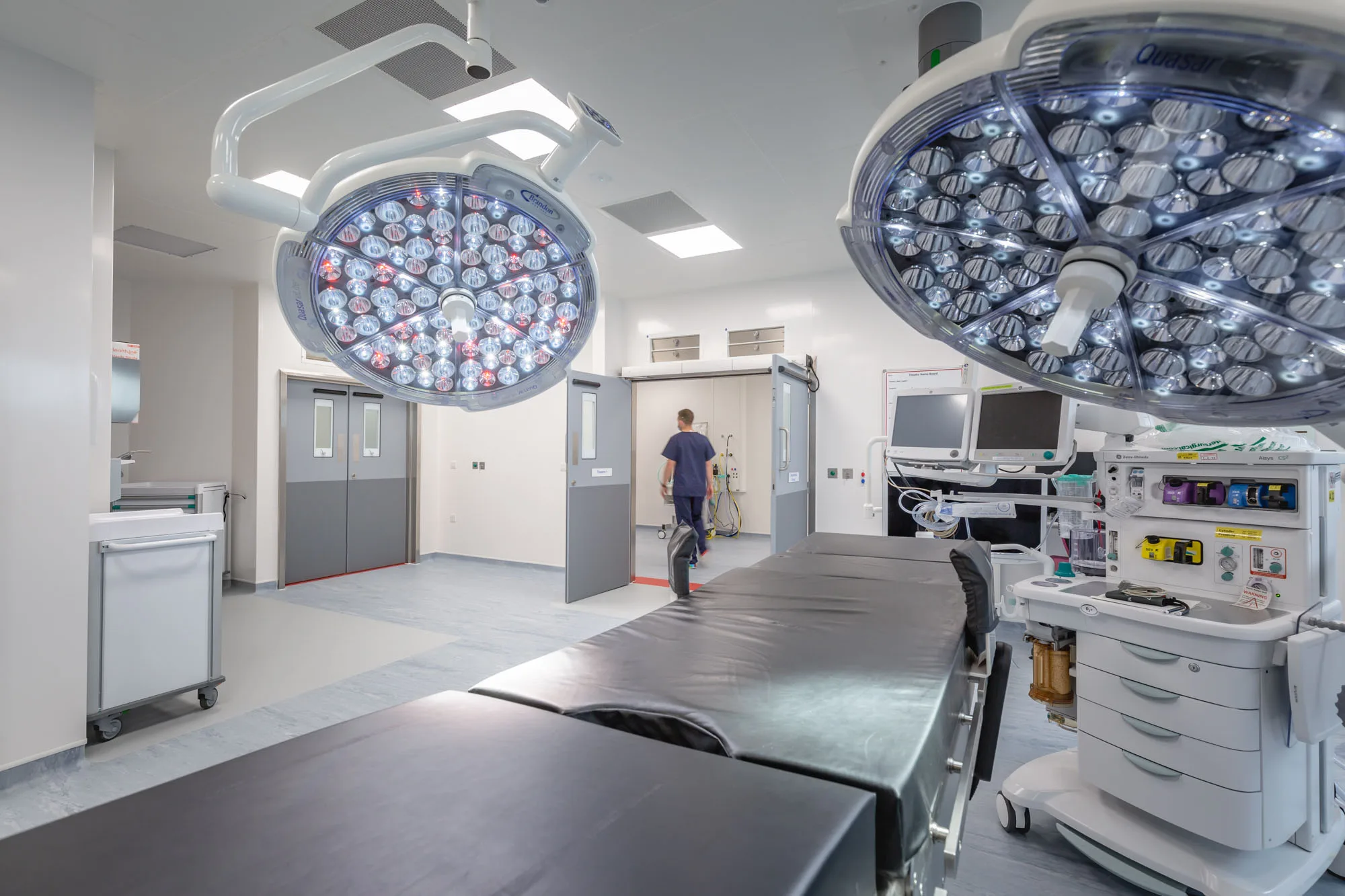 moduleco modular operating theatre image with surgeon walking through door